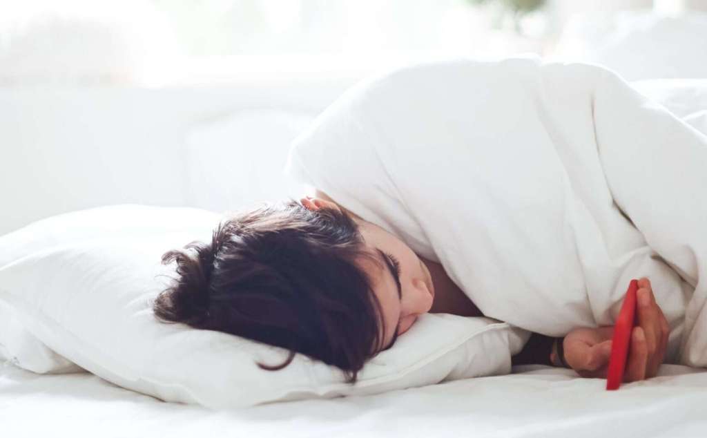 25+ Download Eye Mask Mockup Free PSD